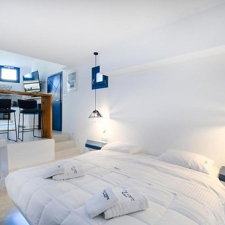 Blue White Residence Monolithos  Ngoại thất bức ảnh